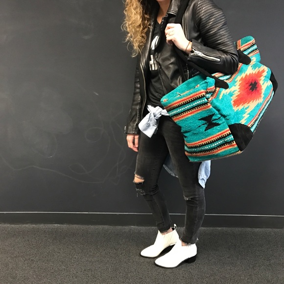 Southwestern Duffel (Weekender / Overnight Bag) - Picture 2 of 5