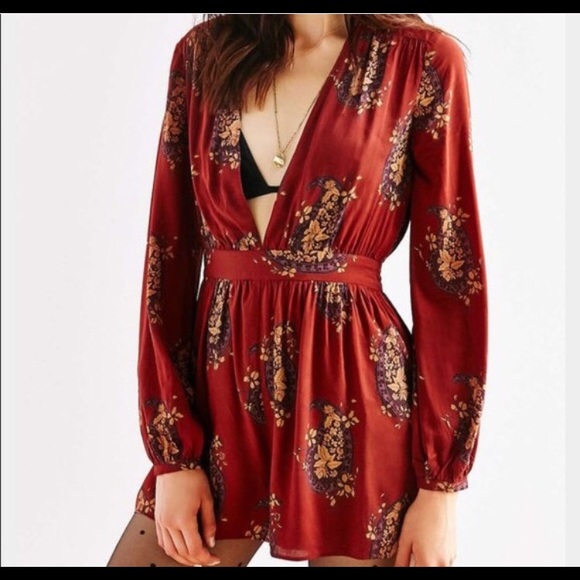 Urban outfitters romper - Picture 1 of 3