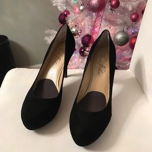 Marc Fisher Sydney Black Suede Platform Pumps 7.5