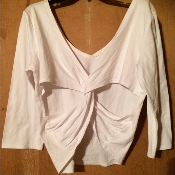 Top - Picture 2 of 2