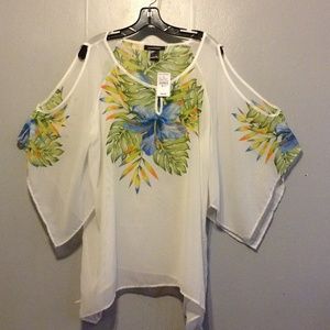 Plus size woman's shirt size 22/24 Ashley Stewart