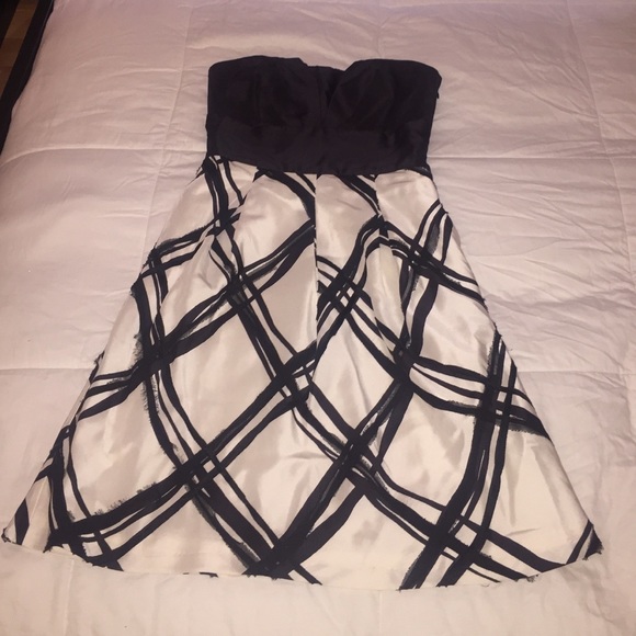 Black / White cocktail dress