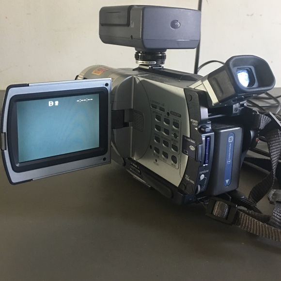 Sony Digital 8 Handycam.SOLD SOLD - Picture 3 of 4