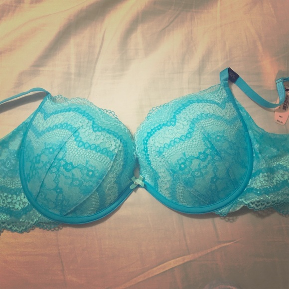 💕Victoria Secret Plunge Bra💕NEW WITH TAGS