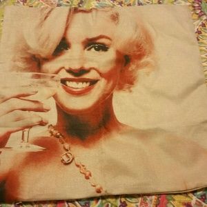 Pillow cover