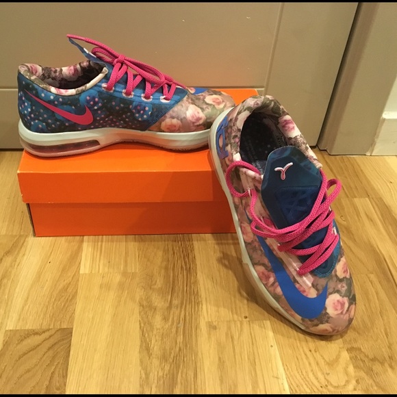 Worn for fashion. Kept in clean & smoke free home.