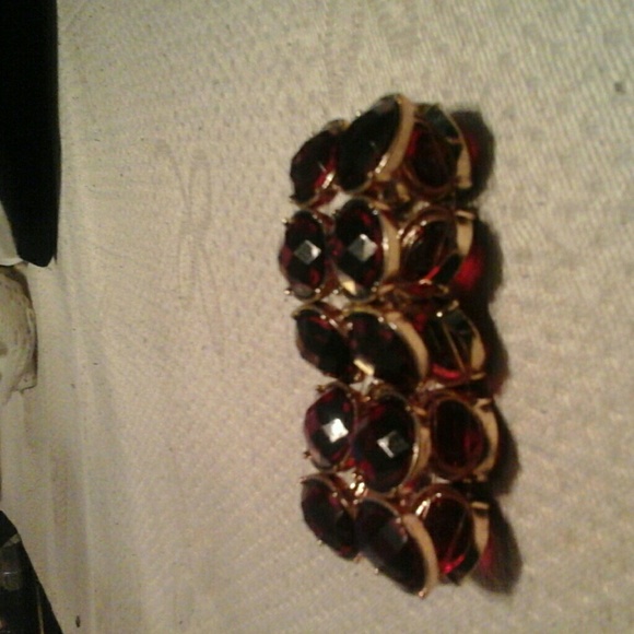 Garnet colored beaded stretch bracelet