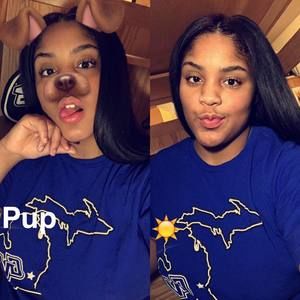 Meet your Posher, Desiree