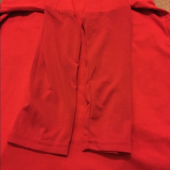 NWT Women's size (M) long sleeves top. Final - Picture 4 of 5