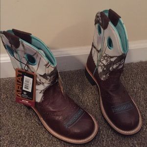 Ariat boots new with tags