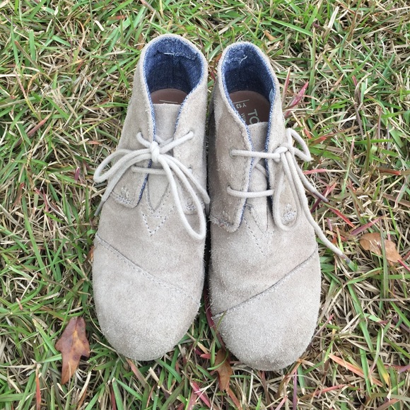 Toms booties-girls