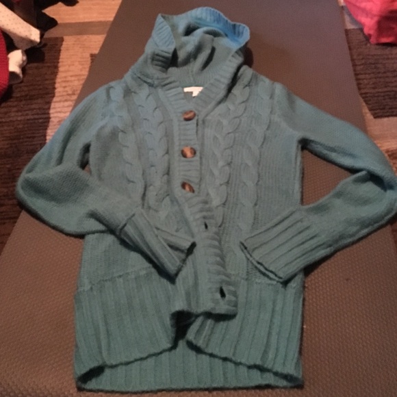 Hooded sweater