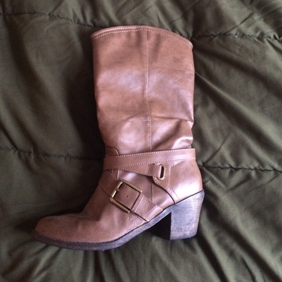Riding boots