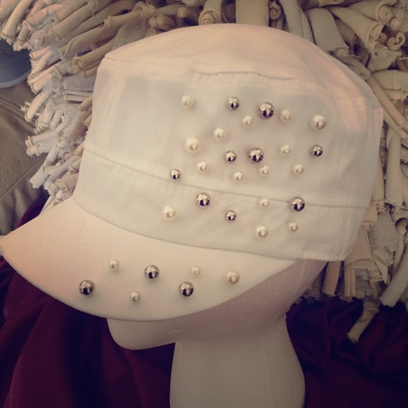 VINTAGE DISTRESSED WHITE CADET HAT