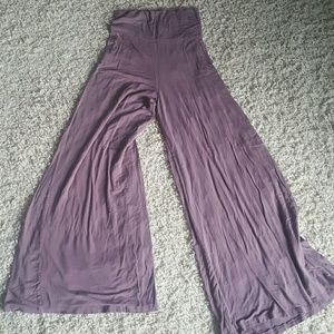 Wide legged, yoga band palazzo lounge pants