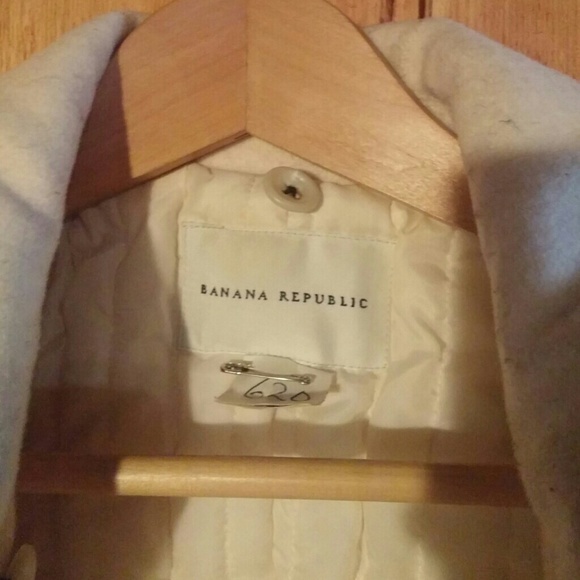 Banana Republic toggle coat - Picture 2 of 4