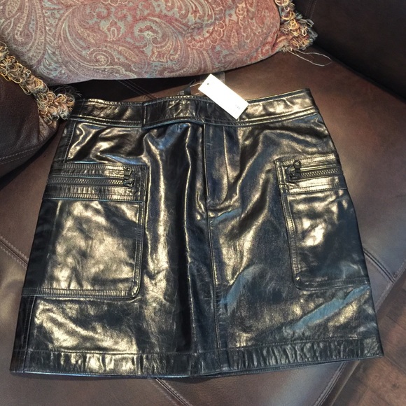 Club Monaco Genuine leather skirt sz 4 blk.
