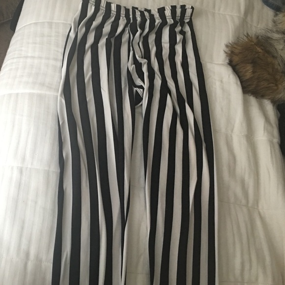 black and white striped leggings