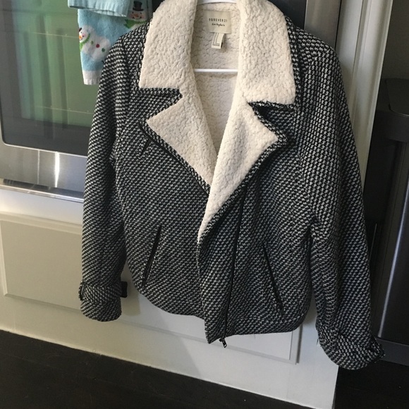 Forever 21 Women's Fall/Winter Jacket