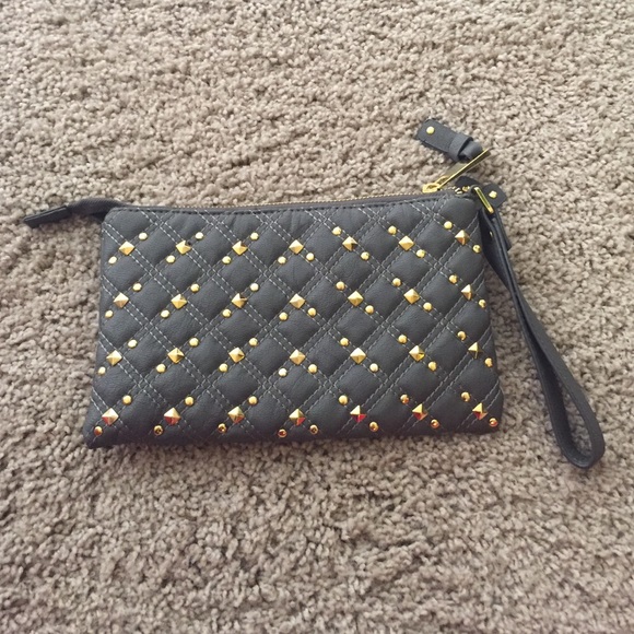 🎉SALE🎉NWOT gray studded clutch - Picture 1 of 3