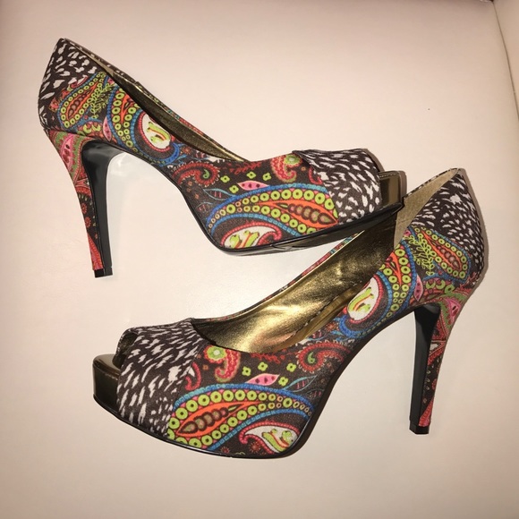 Nine West Camya Platform Peep Toe Pumps 7.5