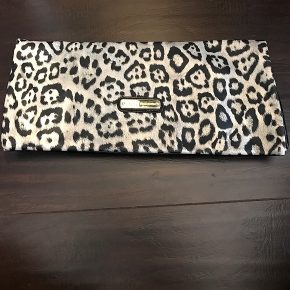 Steve Madden Clutch