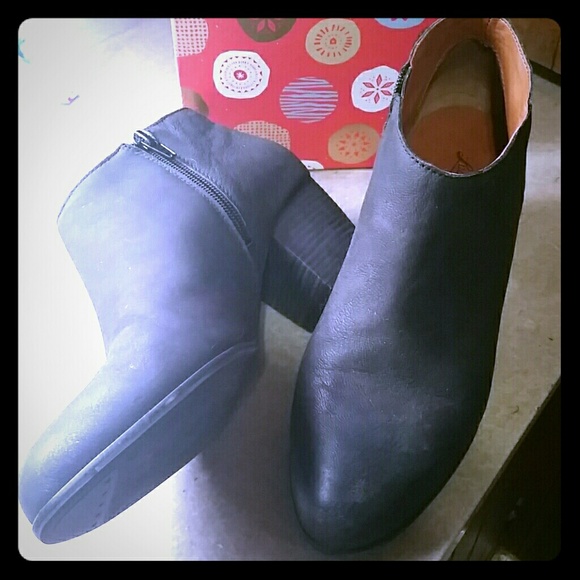 Lucky brand ankle boots