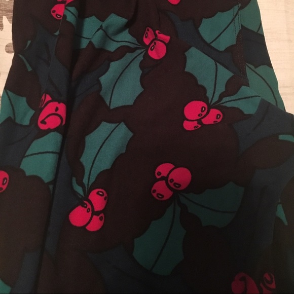 LuLaRoe Christmas Leggings OS