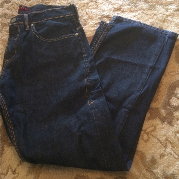 Dark wash Levi Straight