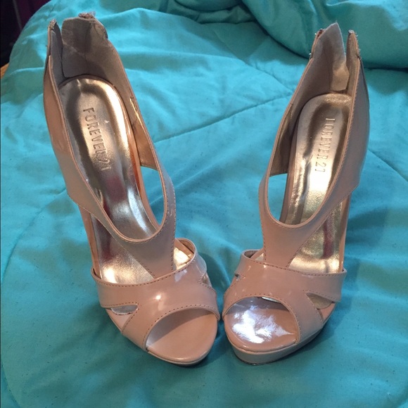 Stilettos - Picture 2 of 2