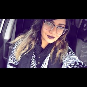 Meet your Posher, Soleil