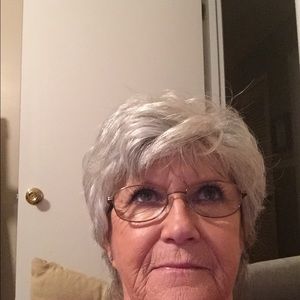 Meet your Posher, Della