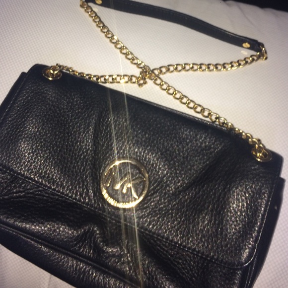 Michael kors gold chain hand bag