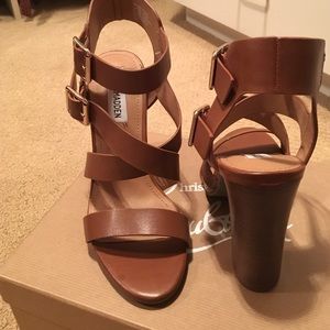 SOLD Steve Madden heels