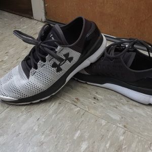 Under Armour SpeedForm Apollo Shoes