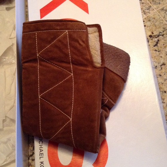Michael Kors boots - Picture 2 of 2