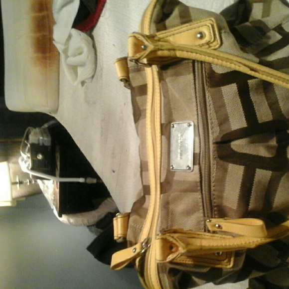 Beautiful tan and yellow Nine West handbag