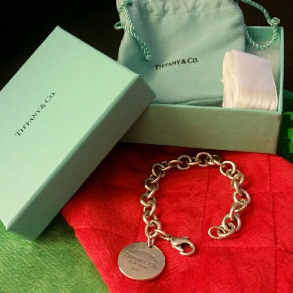 Tiffany & Co RETURN TO TIFFANY BRACELET Round Tag