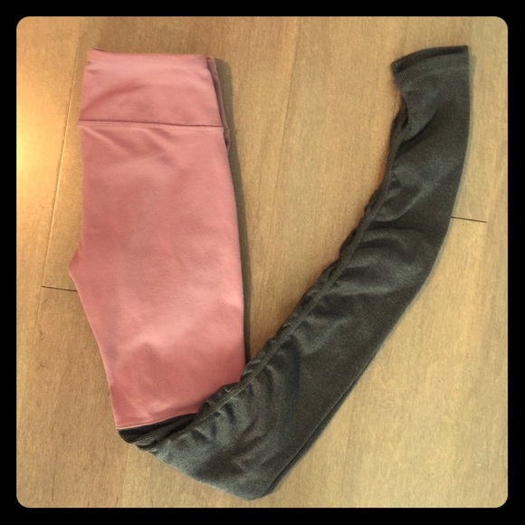 Alo Yoga Goddess Leggings Rose/Gray XS