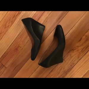 Clarks black close toe wedge