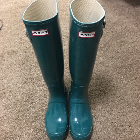 Hunter Shoes - Hunter Gloss Rain Boots Size 8