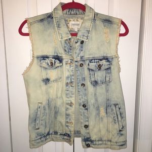 Forever 21 Exclusive Denim Vest