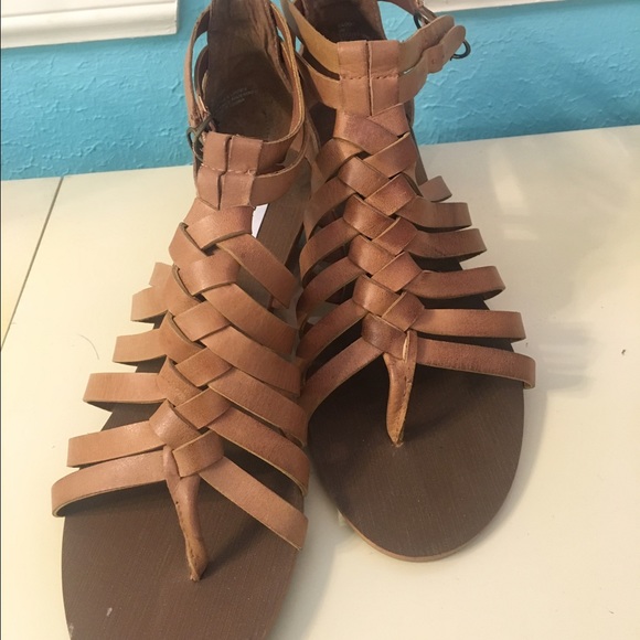 Steven Madden Sandals size 9 - Picture 3 of 3