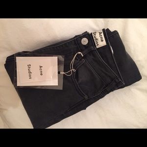 Brand new acne skin 5 jeans in washed grey
