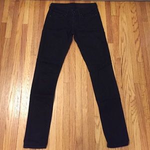 Black Levi skinnys