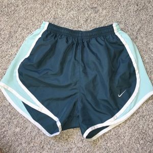 Women nike shorts! Great condition