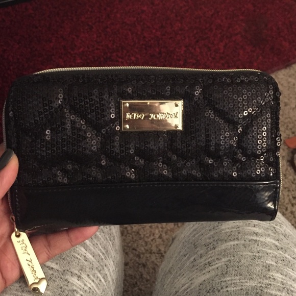 Betsey Johnson wallet
