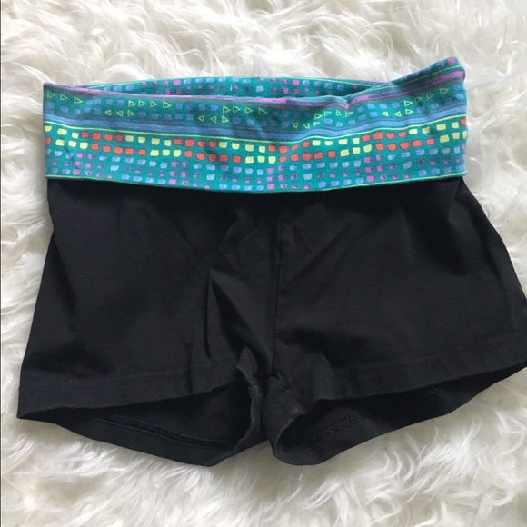 Aerie yoga shorts