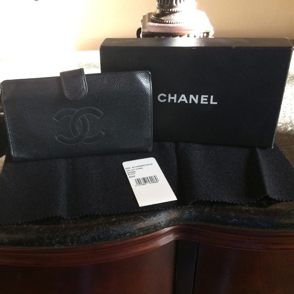 CHANEL Handbags - Chanel caviar 4" x 7" wallet