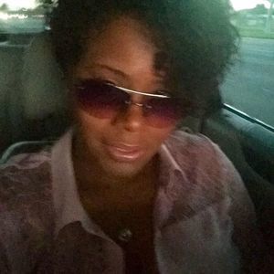 Meet your Posher, Kara